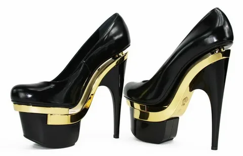 Black and Gold Heels: A Bold Statement of Elegance and Sophistication